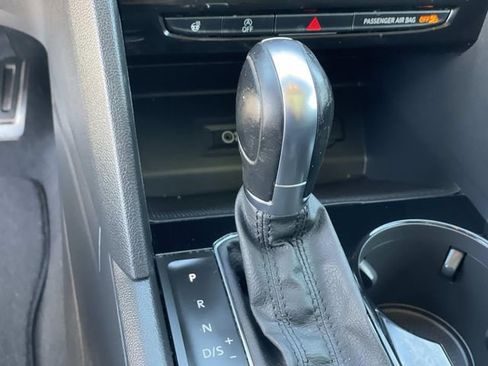 Used 2019 Volkswagen Atlas SEL R-Line image 17