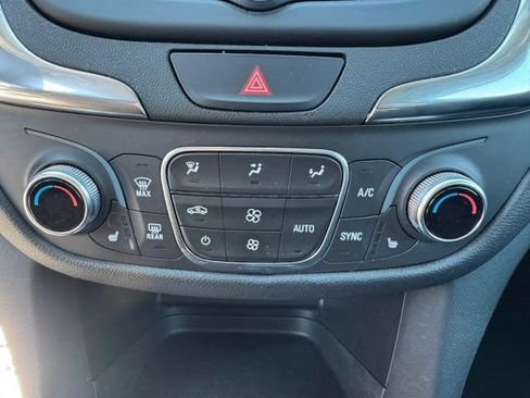 Used 2019 Chevrolet Equinox LT AWD/4WD image 21