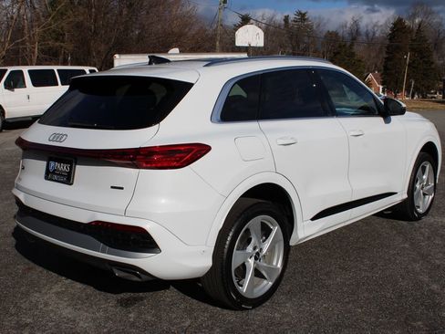 New 2025 Audi Q5 Premium Plus image 8