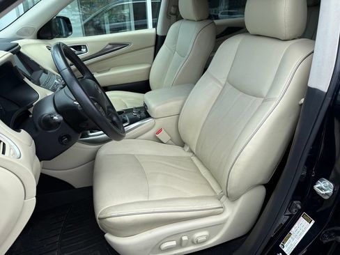 Used 2019 INFINITI QX60 Luxe w/ Essential Package AWD/4WD image 8