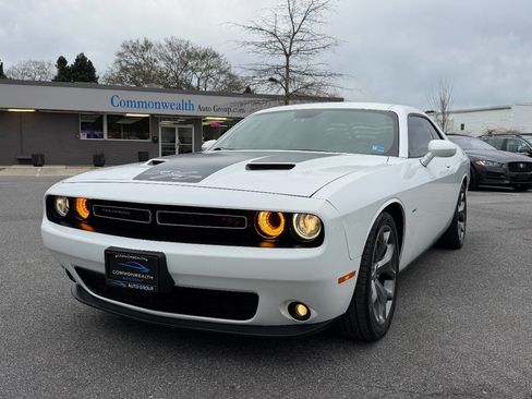 Used 2015 Dodge Challenger R/T w/ Quick Order Package 28B R/T image 1