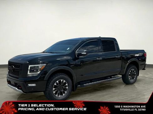Used 2023 Nissan Titan PRO-4X w/ Pro-4x Convenience Package AWD/4WD image 2