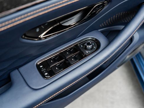 Certified 2025 Bentley Flying Spur Plug-In Hybrid AWD/4WD image 25
