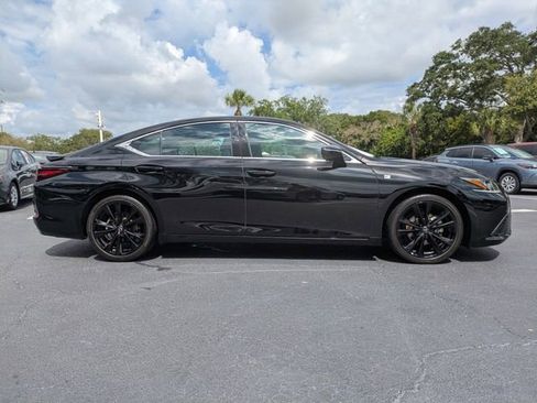 Used 2022 Lexus ES 350 F Sport w/ Accessory Package FWD image 3