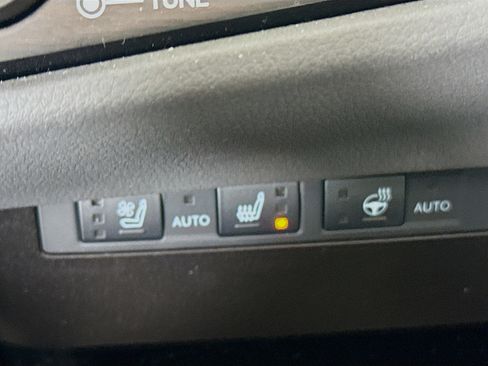 Certified 2025 Lexus ES 350 350 w/ Premium Package image 20