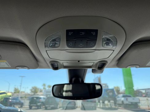 Used 2020 Chrysler Pacifica Limited FWD image 35