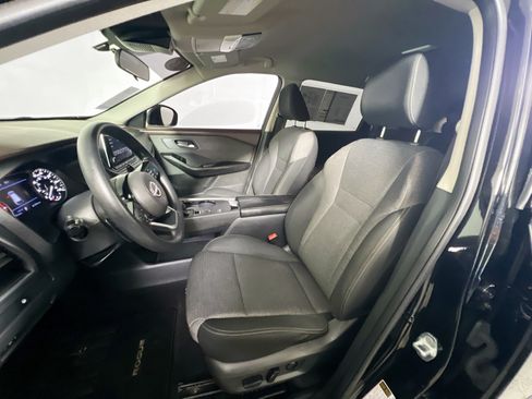 Used 2023 Nissan Rogue SV FWD image 14