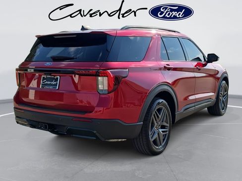 New 2026 Ford Explorer ST-Line w/ ST-Line Street Pack image 5