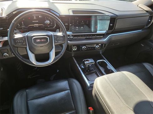 Used 2023 GMC Sierra 1500 SLT image 15