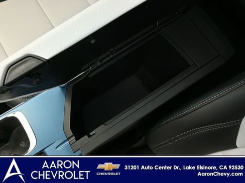 New 2026 Chevrolet Equinox EV LT image 36