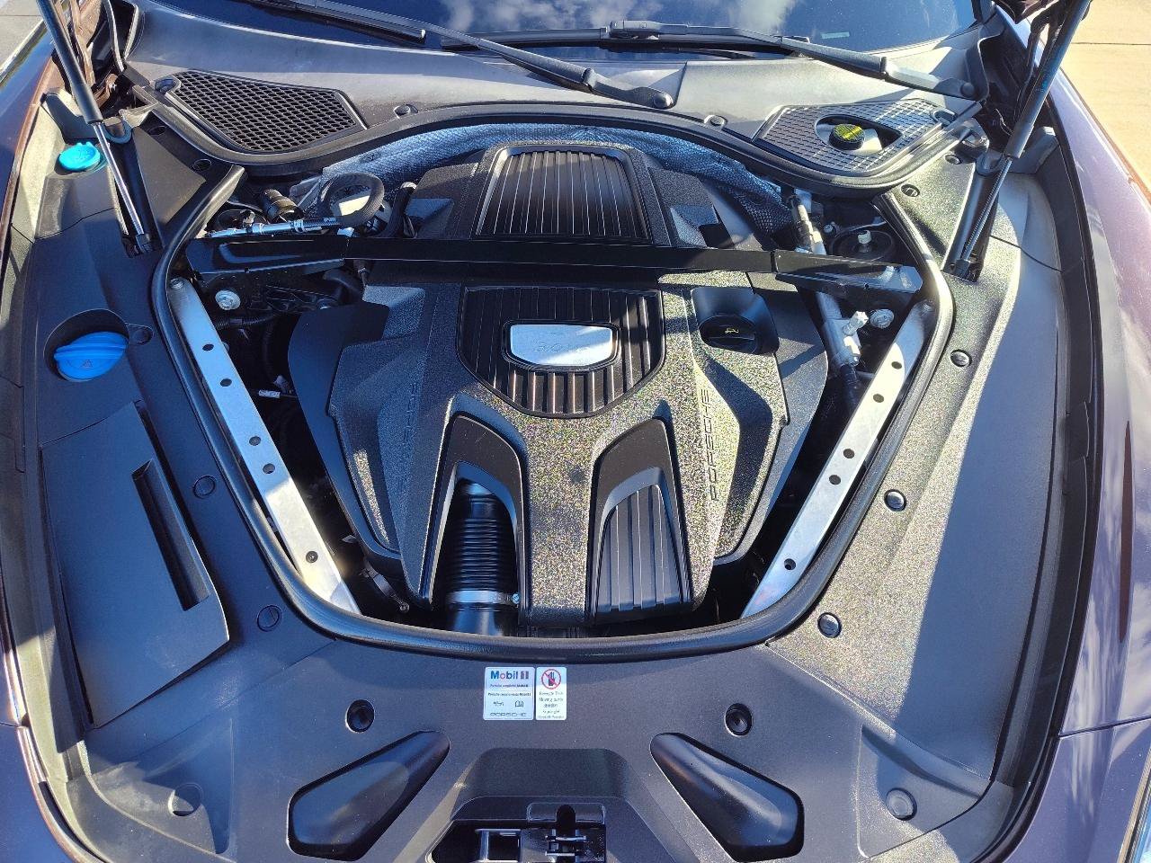 Used 2018 Porsche Panamera RWD image 60