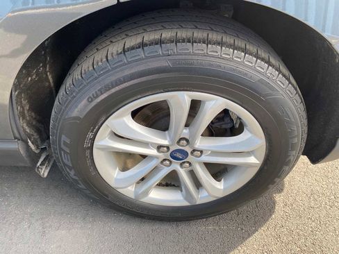 Used 2020 Ford Edge SEL w/ Convenience Package image 40