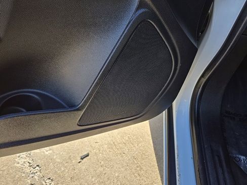 Used 2021 Chevrolet Colorado LT w/ Fleet Safety Package image 37