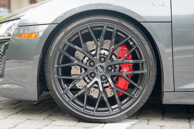 Used 2018 Audi R8 V10 AWD/4WD image 14