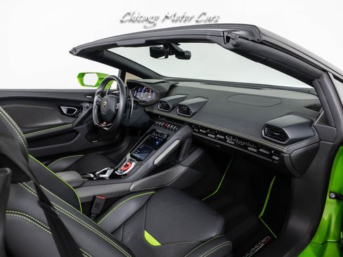 Used 2020 Lamborghini Huracan EVO AWD/4WD image 45