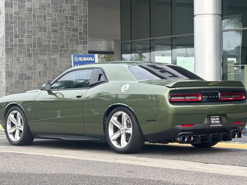Used 2018 Dodge Challenger R/T image 6