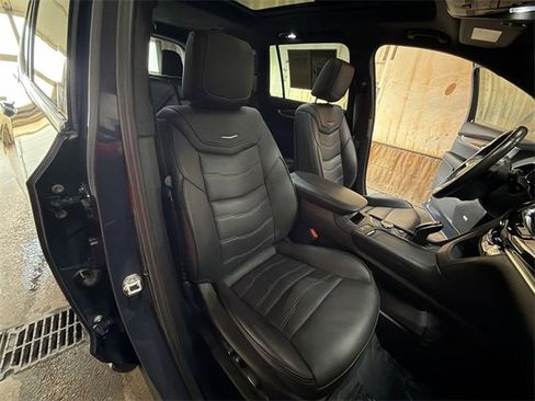 Certified 2025 Cadillac XT6 Premium Luxury w/ Platinum Package image 27