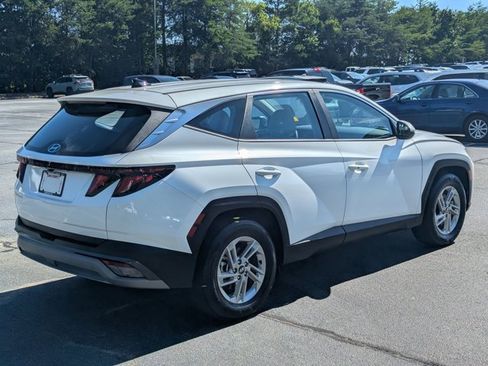 Used 2025 Hyundai Tucson SE image 7