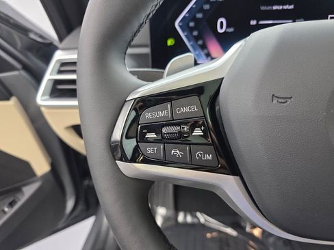 Used 2025 BMW 330i Sedan w/ Convenience Package image 19