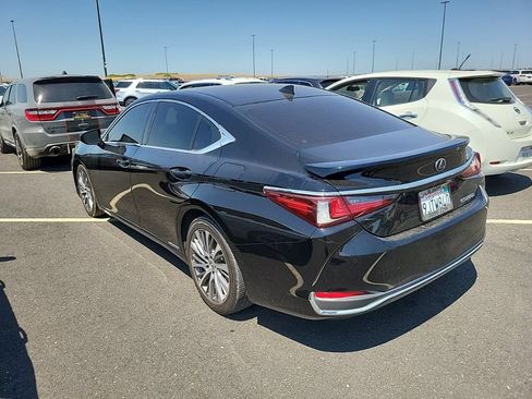 Used 2019 Lexus ES 300h w/ Premium Package FWD image 2