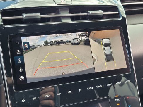 Used 2022 Hyundai Santa Cruz Limited AWD/4WD image 19