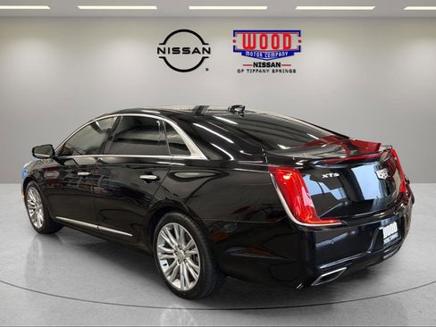 Used 2018 Cadillac XTS Luxury image 4