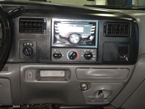 Used 2004 Ford F250 4x4 Crew Cab Super Duty image 41
