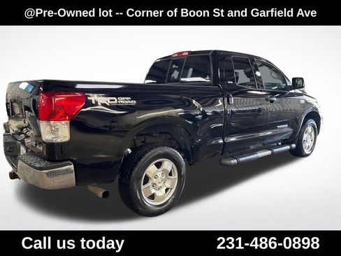 Used 2011 Toyota Tundra 4x4 Double Cab w/ TRD Off-Road Pkg image 5