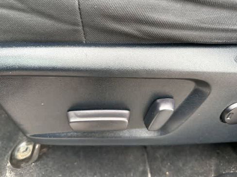 Used 2018 Toyota Tundra SR5 w/ TRD Off Road Package image 10