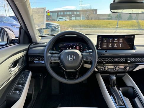 Certified 2025 Honda Accord EX-L image 3