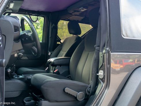 Used 2016 Jeep Wrangler Sport AWD/4WD image 16