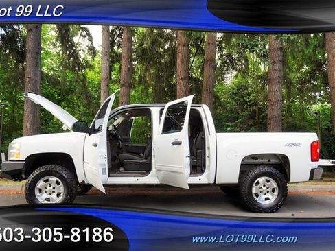 Used 2011 Chevrolet Silverado 1500 LT w/ All-Star Edition AWD/4WD image 29