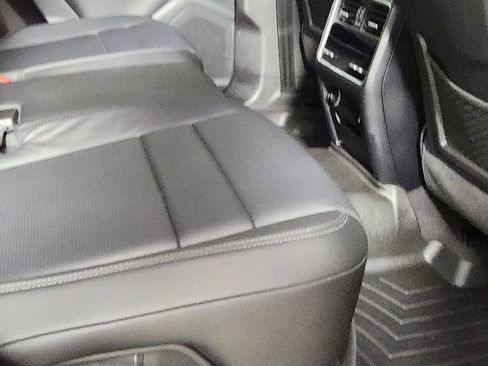 Used 2021 Porsche Cayenne E-Hybrid image 17