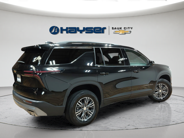 Used 2026 Chevrolet Traverse LT FWD image 7