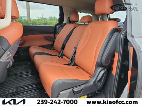 New 2026 Kia Carnival EX FWD image 12