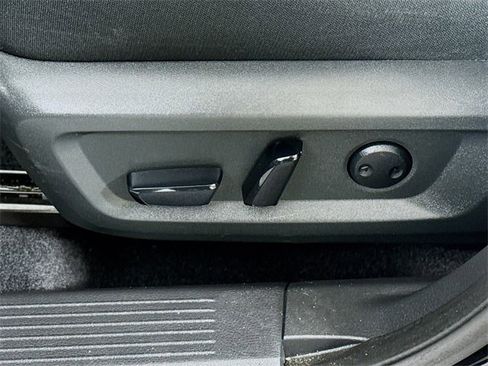 Certified 2021 Nissan Rogue SV image 12