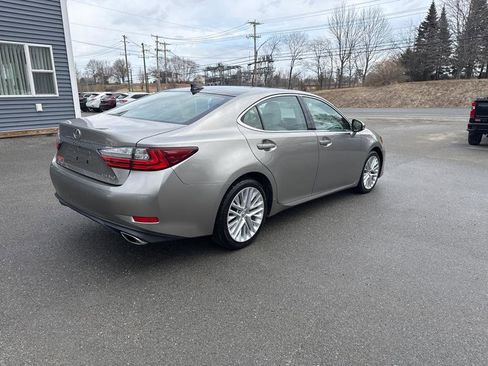 Used 2016 Lexus ES 350 4dr Sdn image 4