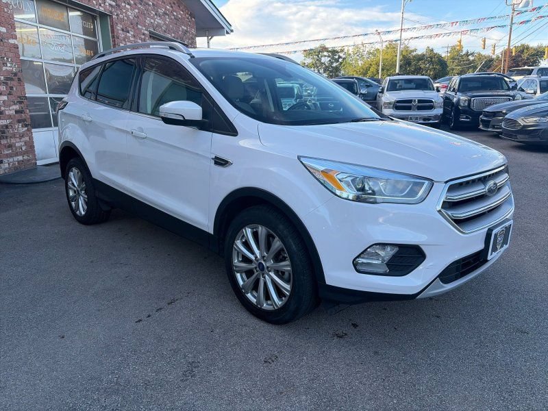 Used 2017 Ford Escape Titanium AWD/4WD image 3