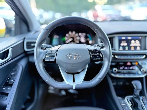 Used 2019 Hyundai Ioniq Plug-In Hybrid FWD image 13