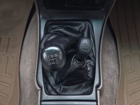 Used 2000 Toyota 4Runner SR5 image 26