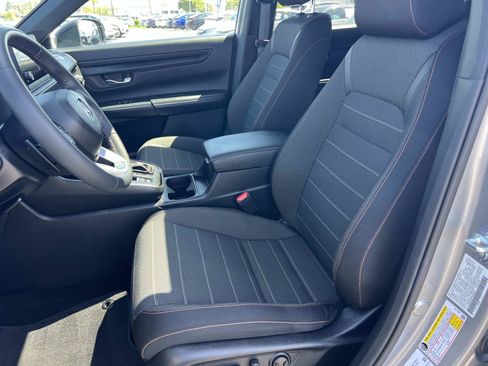 Used 2024 Honda CR-V Sport image 17