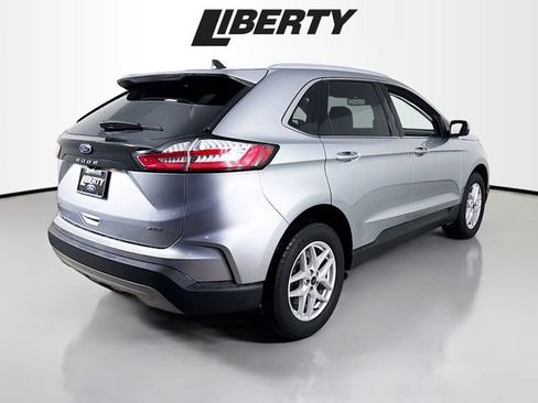 Used 2024 Ford Edge SEL w/ Convenience Package image 7