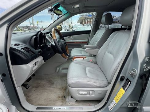 Used 2005 Lexus RX 330 AWD w/ Premium Plus Pkg image 12