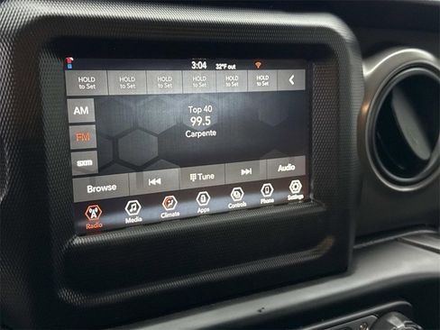 Used 2023 Jeep Wrangler Sport S image 4