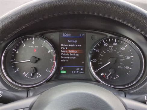 Used 2020 Nissan Rogue SV image 30