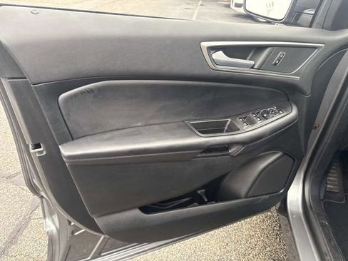 Used 2024 Ford Edge SEL image 21