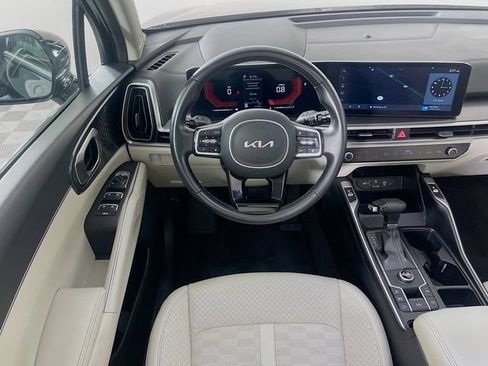 Used 2024 Kia Sorento EX w/ Panoramic Sunroof Package FWD image 24
