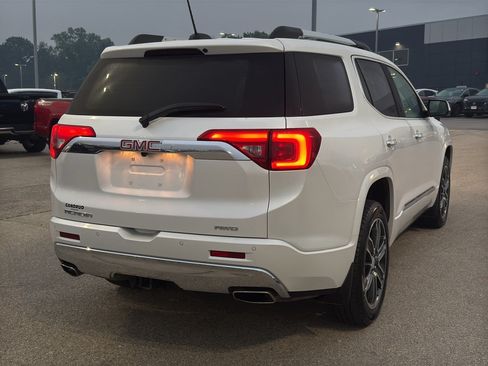 Certified 2018 GMC Acadia Denali w/ Technology Package AWD/4WD image 5