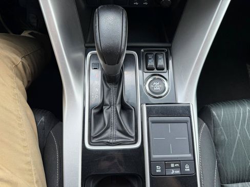 Used 2018 Mitsubishi Eclipse Cross SE AWD/4WD image 39