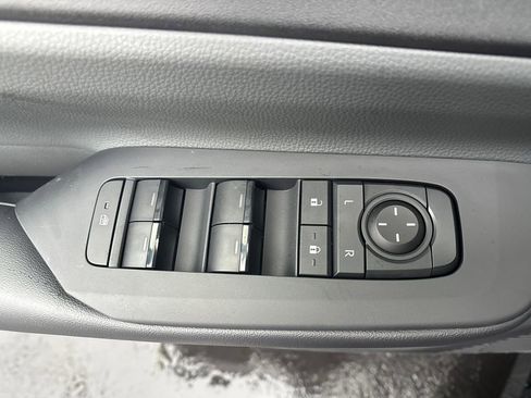 New 2026 Toyota Prius LE image 13